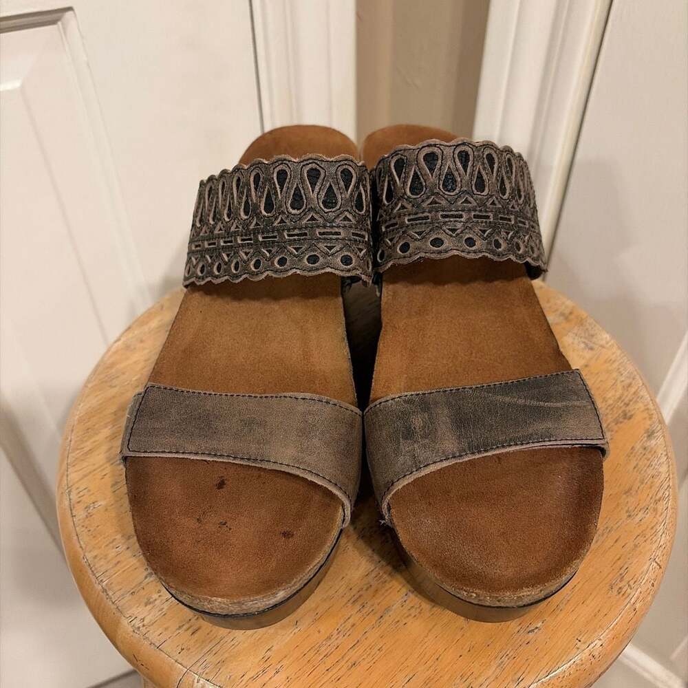 Naot Rise Taupe Leather Double Strap Wedge Slide Sandals Size 41 US 10